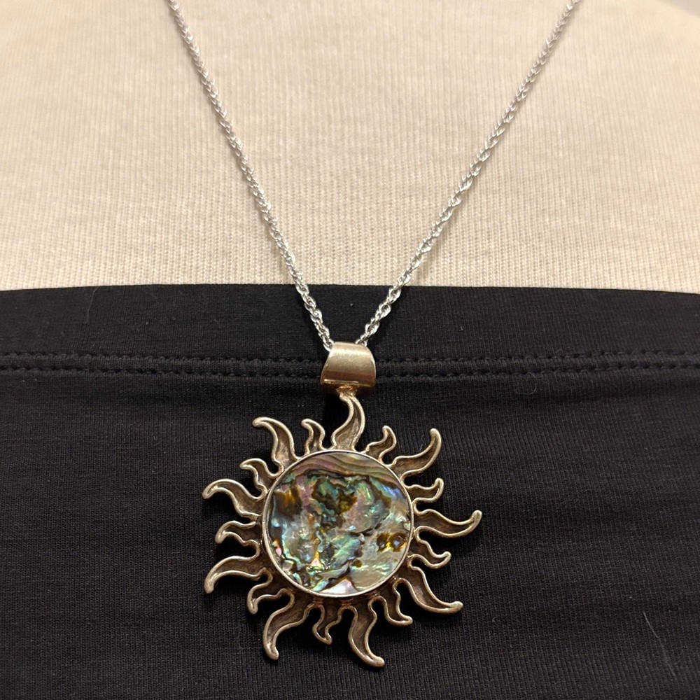 Bond Boyd vintage STG ( sterling)chain with 925 abalone Sun pendant